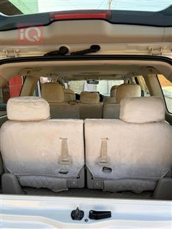 تۆیۆتا لاند کروزەر